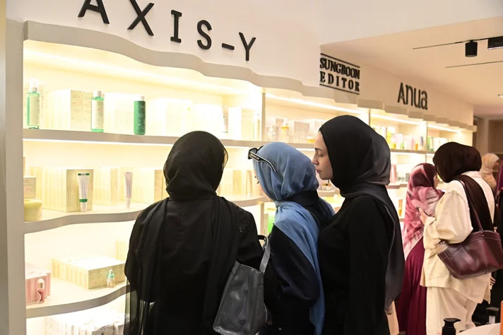 Opening of Sisters Glow