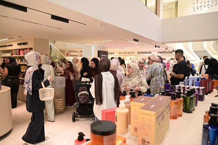 Opening of Sisters Glow