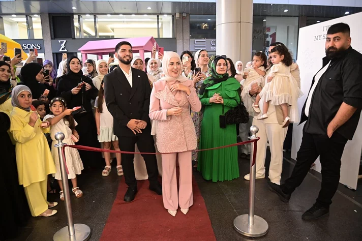 Opening of Sisters Glow