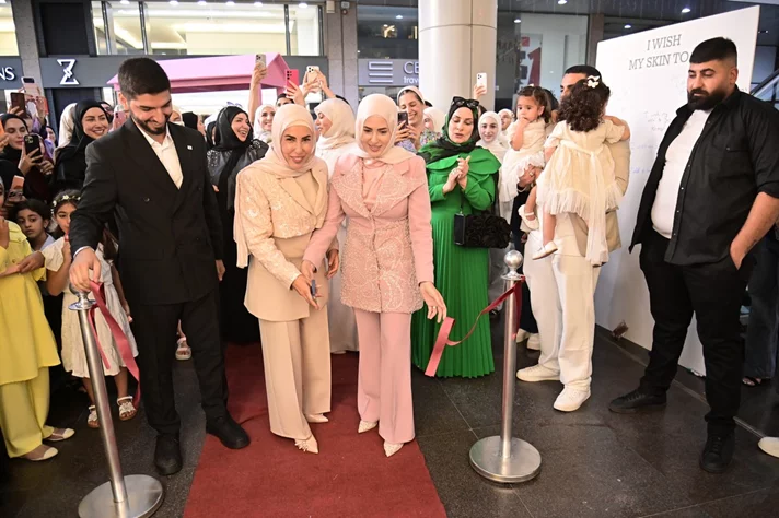 Opening of Sisters Glow