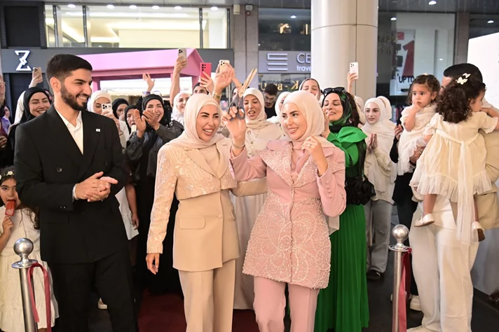 Opening of Sisters Glow