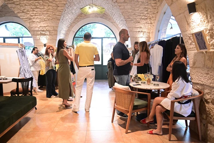 Amiisi Exclusive Pop Up