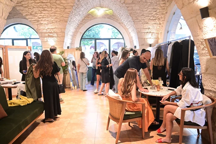 Amiisi Exclusive Pop Up