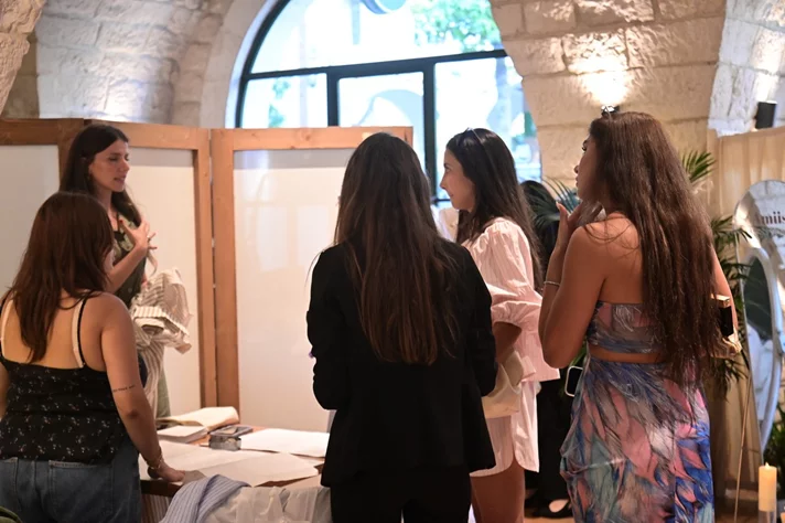 Amiisi Exclusive Pop Up