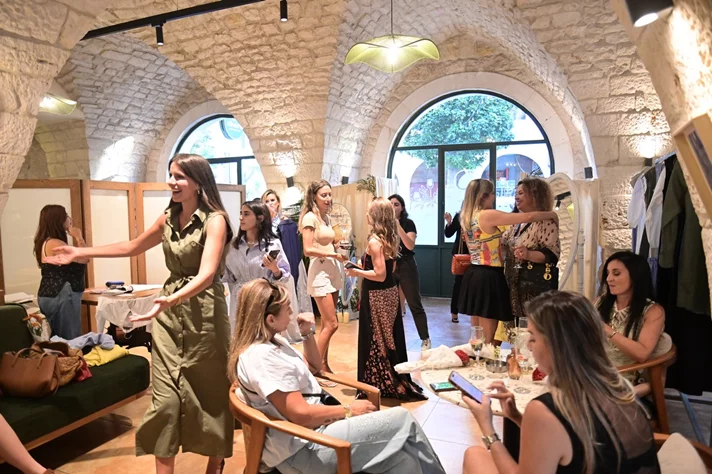 Amiisi Exclusive Pop Up