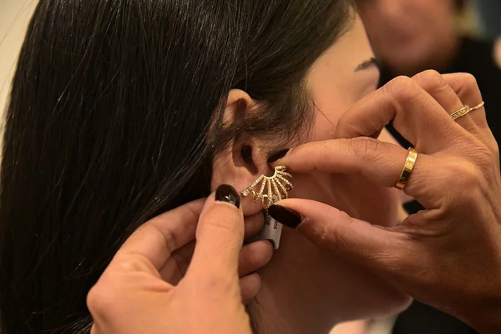 Opening of Hanna Jewelry
