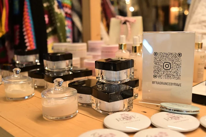L’ALLURE – The Blooming Pop Up Edition two