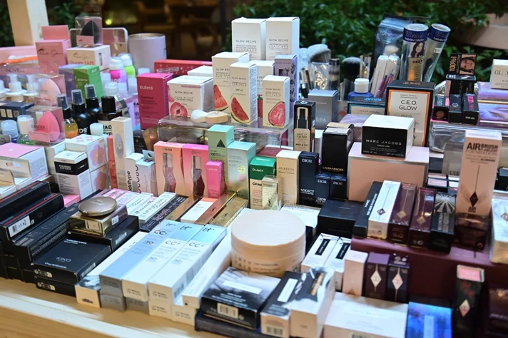 L’ALLURE – The Blooming Pop Up Edition two