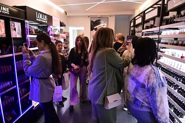 Grand Opening of Lisa Professional