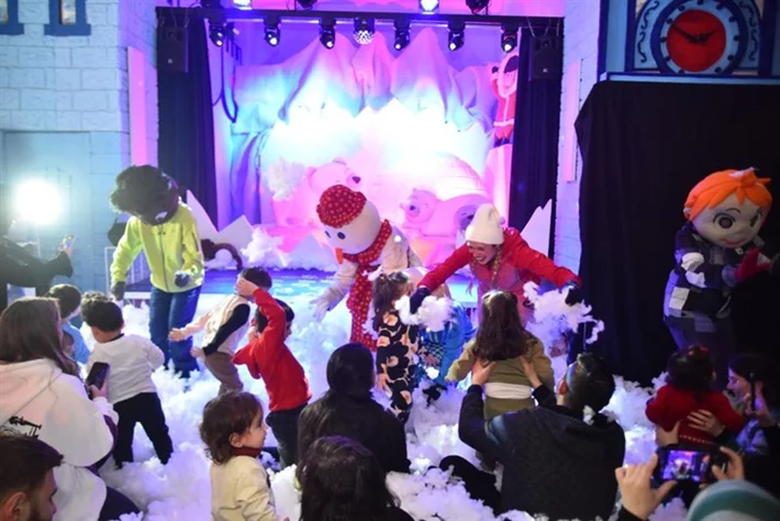Trip To the North Pole with Cocomelon Family JayJay Cody YoYo