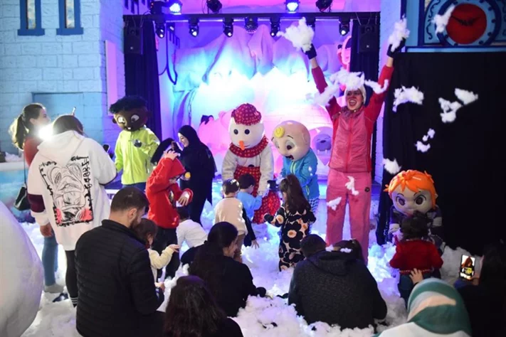 Trip To the North Pole with Cocomelon Family JayJay Cody YoYo