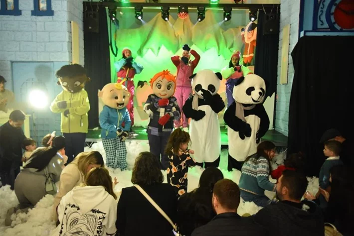Trip To the North Pole with Cocomelon Family JayJay Cody YoYo