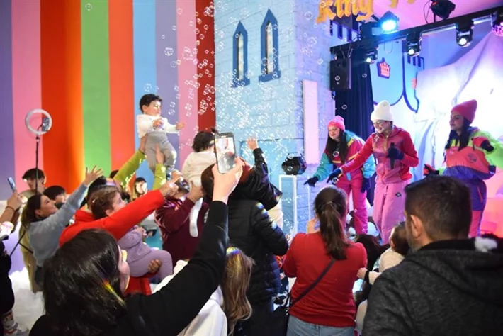 Trip To the North Pole with Cocomelon Family JayJay Cody YoYo