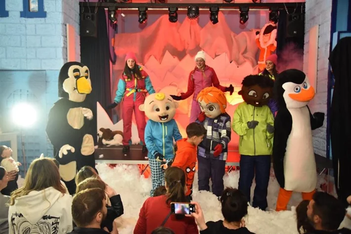Trip To the North Pole with Cocomelon Family JayJay Cody YoYo