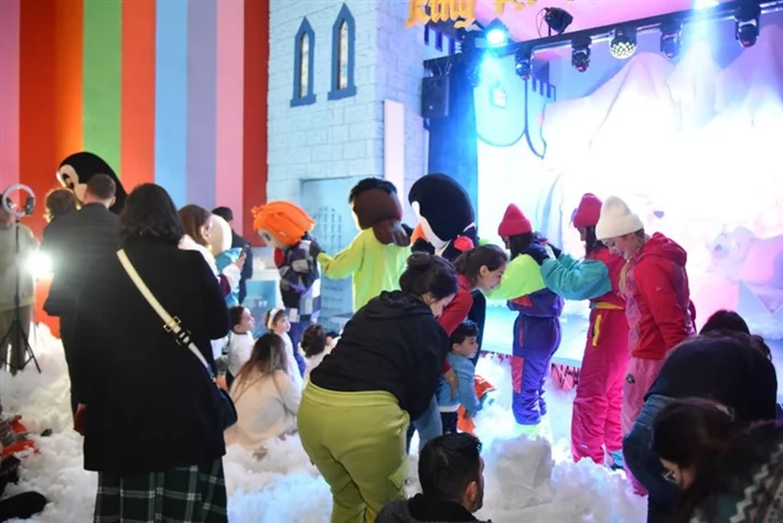 Trip To the North Pole with Cocomelon Family JayJay Cody YoYo
