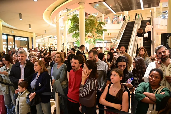 Christmas Tree Lighting at ABC Ashrafieh