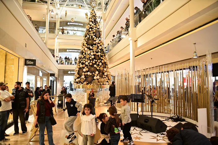 Christmas Tree Lighting at ABC Ashrafieh