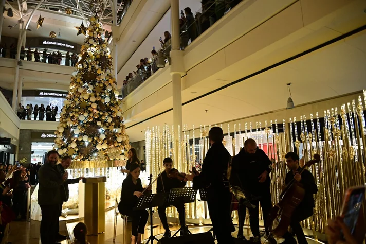 Christmas Tree Lighting at ABC Ashrafieh