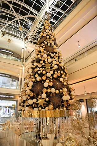 Christmas Tree Lighting at ABC Ashrafieh