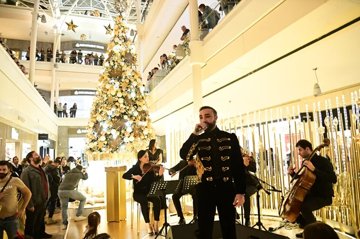 Christmas Tree Lighting at ABC Ashrafieh