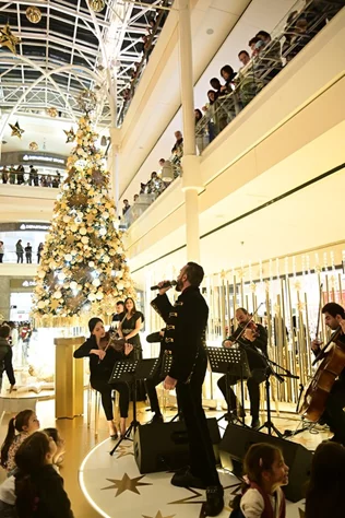 Christmas Tree Lighting at ABC Ashrafieh