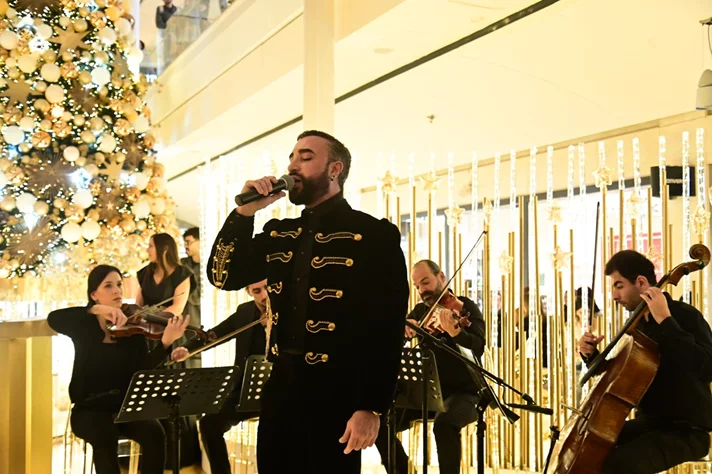 Christmas Tree Lighting at ABC Ashrafieh