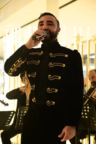 Christmas Tree Lighting at ABC Ashrafieh