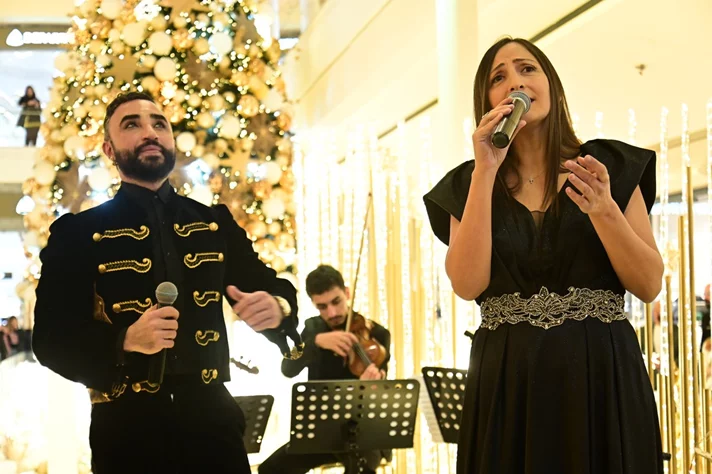 Christmas Tree Lighting at ABC Ashrafieh