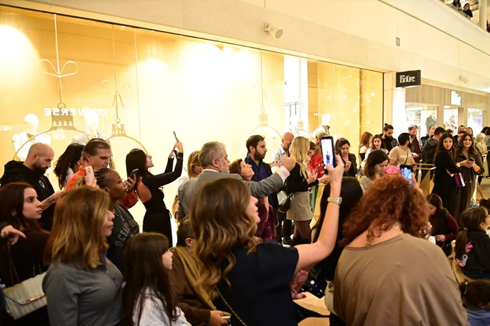 Christmas Tree Lighting at ABC Ashrafieh