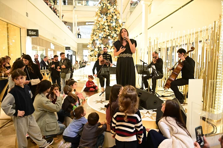 Christmas Tree Lighting at ABC Ashrafieh