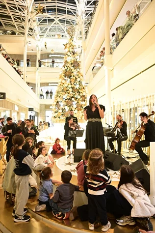 Christmas Tree Lighting at ABC Ashrafieh