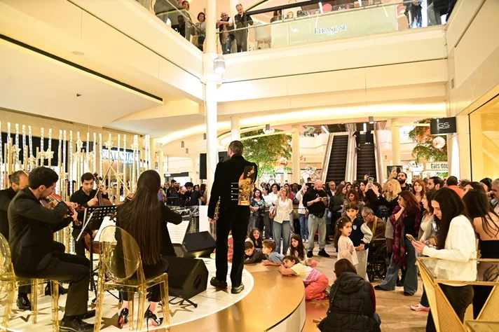 Christmas Tree Lighting at ABC Ashrafieh
