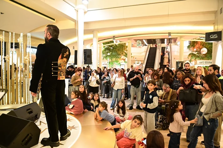 Christmas Tree Lighting at ABC Ashrafieh