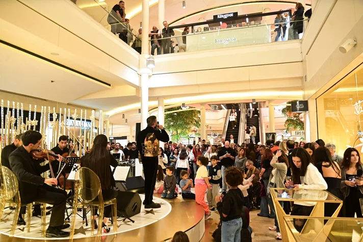 Christmas Tree Lighting at ABC Ashrafieh