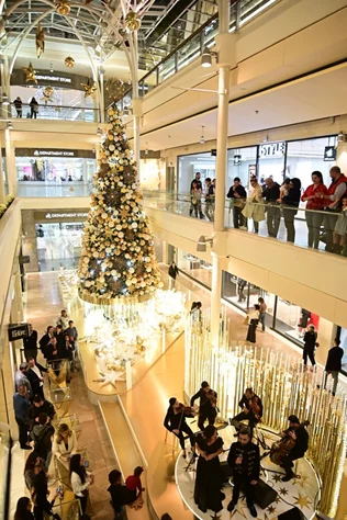 Christmas Tree Lighting at ABC Ashrafieh