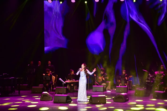 Abeer Nehme at Casino du Liban