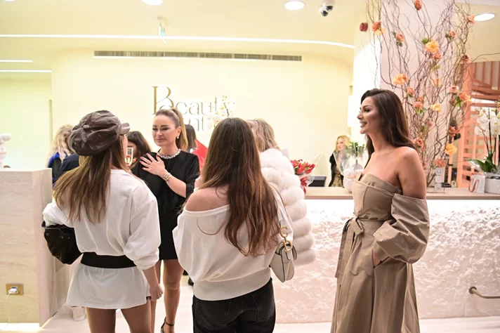 Grand Opening of Beauty Front