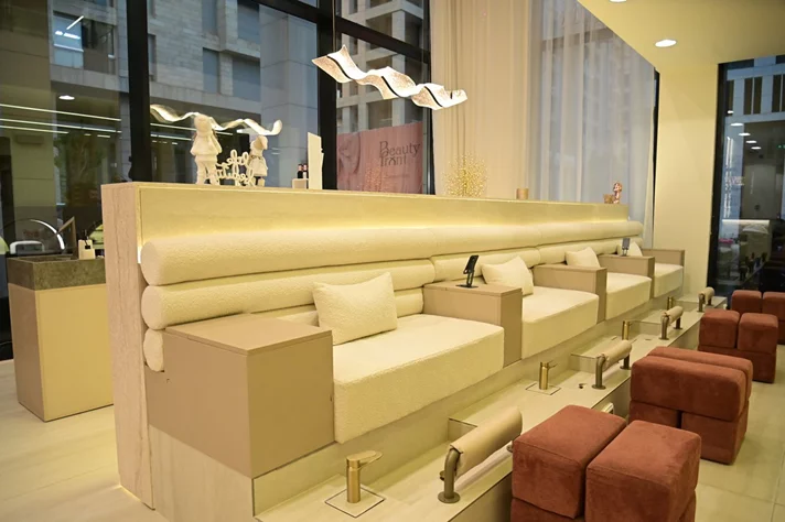 Grand Opening of Beauty Front