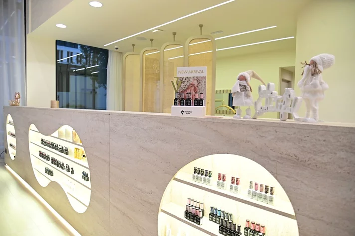 Grand Opening of Beauty Front