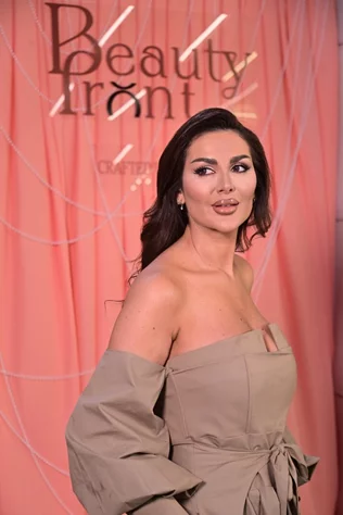 Grand Opening of Beauty Front