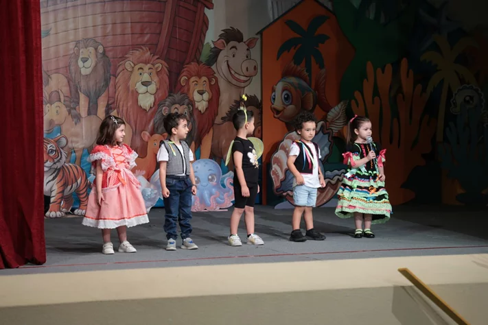 Bebes Calins Graduation 2025