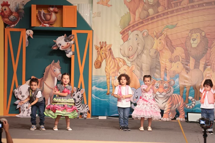 Bebes Calins Graduation 2025