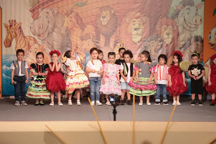 Bebes Calins Graduation 2025