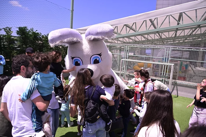 Bebe Sucre Hello Sunshine Event at VOL Playground
