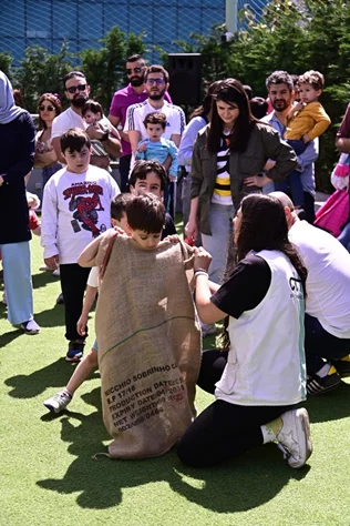 Bebe Sucre Hello Sunshine Event at VOL Playground