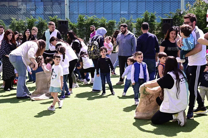 Bebe Sucre Hello Sunshine Event at VOL Playground