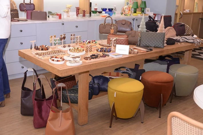 Decorate & Donate at Beit Sara