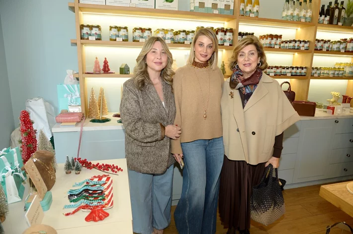 Decorate & Donate at Beit Sara