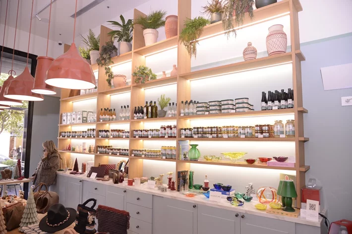 Decorate & Donate at Beit Sara