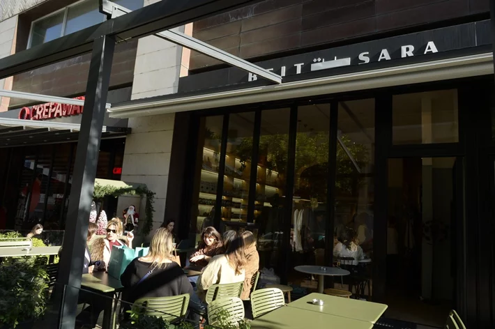 Decorate & Donate at Beit Sara